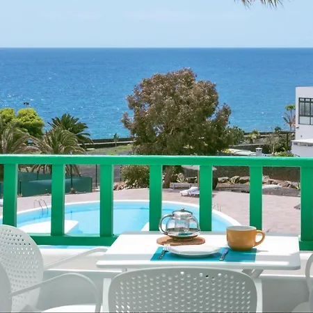 Lanzahost Tuscan Al Mar Costa Teguise Exterior photo